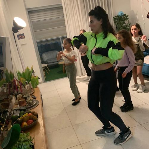 e63d25cd-cb63-4e2b-949b-f4fdf0199571